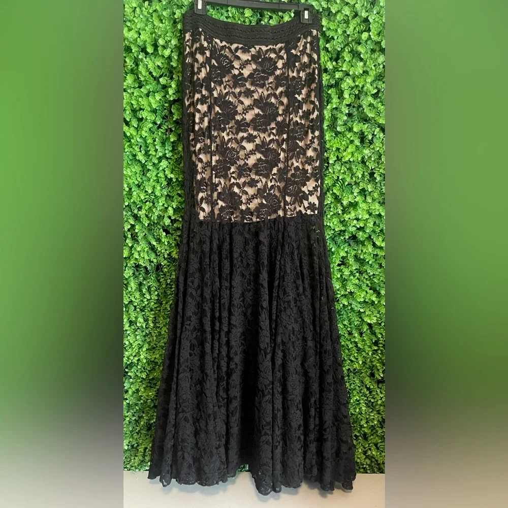 Marciano Women's Large Black Lace Maxi Mermaid Skirt - Picture 4 of 16
